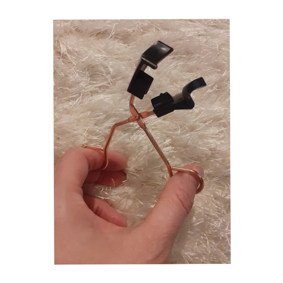 💋New in Package Magnetic Lashes - Picture 4 of 12